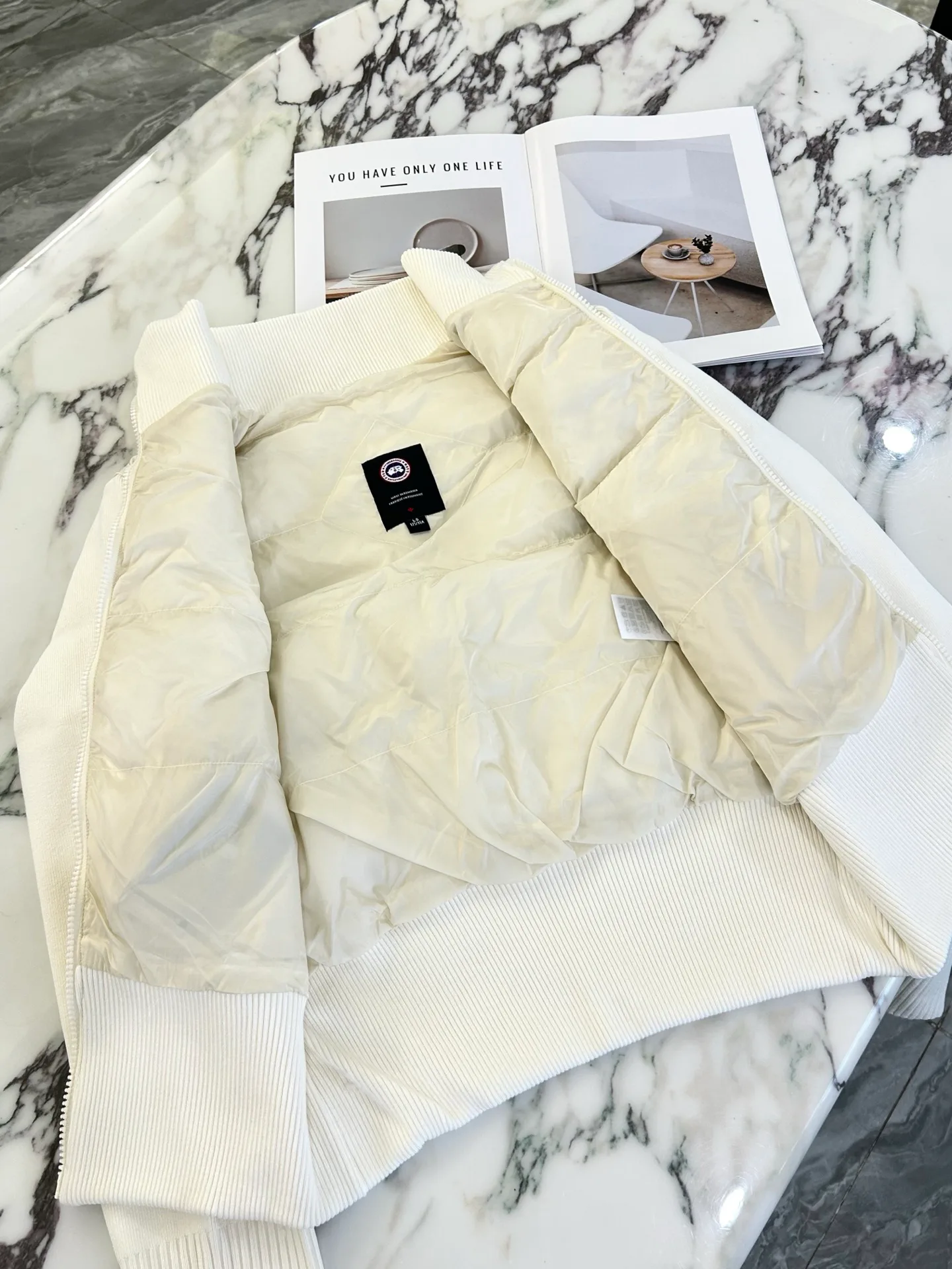 Куртки И Пуховики Мужские Canada Goose 18231169