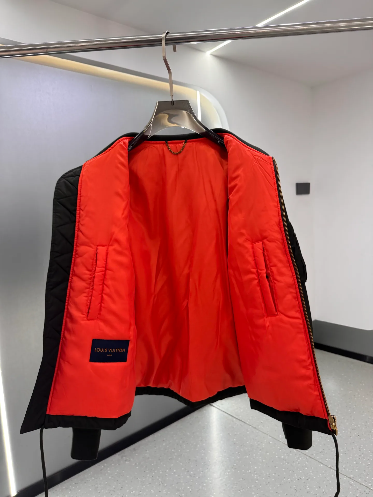Куртки И Пуховики Мужские Louis Vuitton 1847989