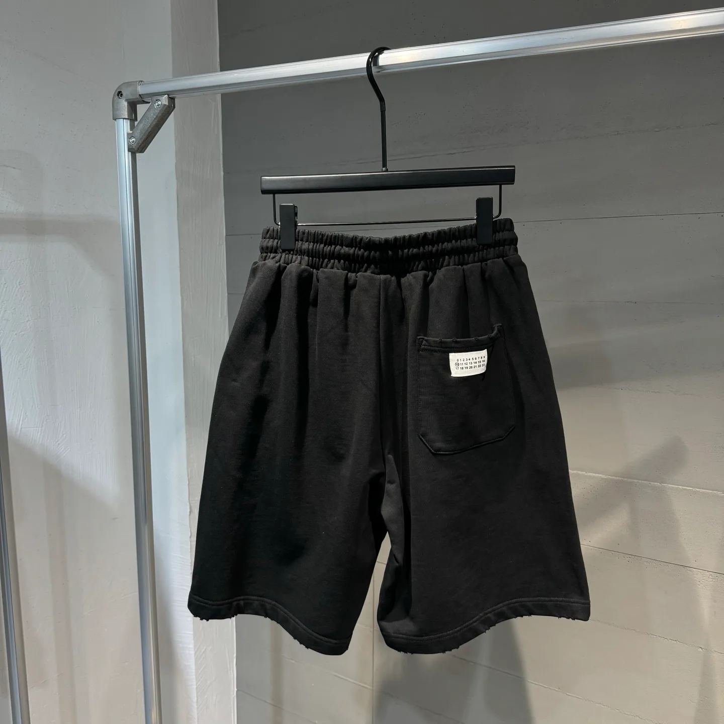 Шорты Женские Maison Margiela 32390