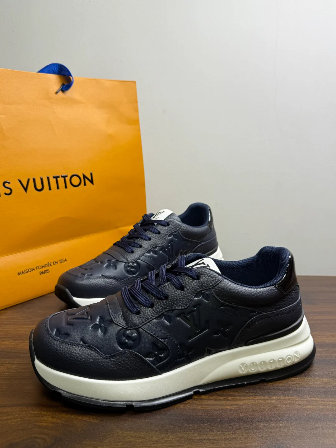 Кроссовки Мужские Louis Vuitton 20114688