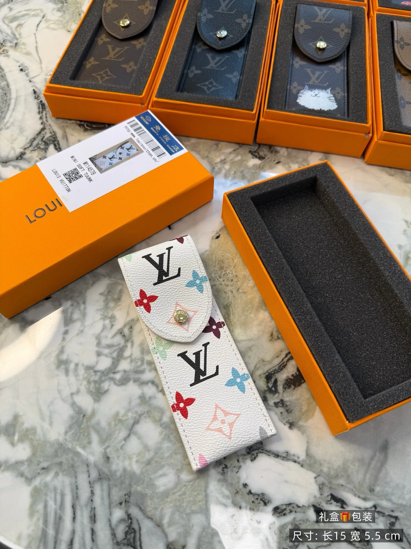 Клатчи Женские Louis Vuitton 11671482