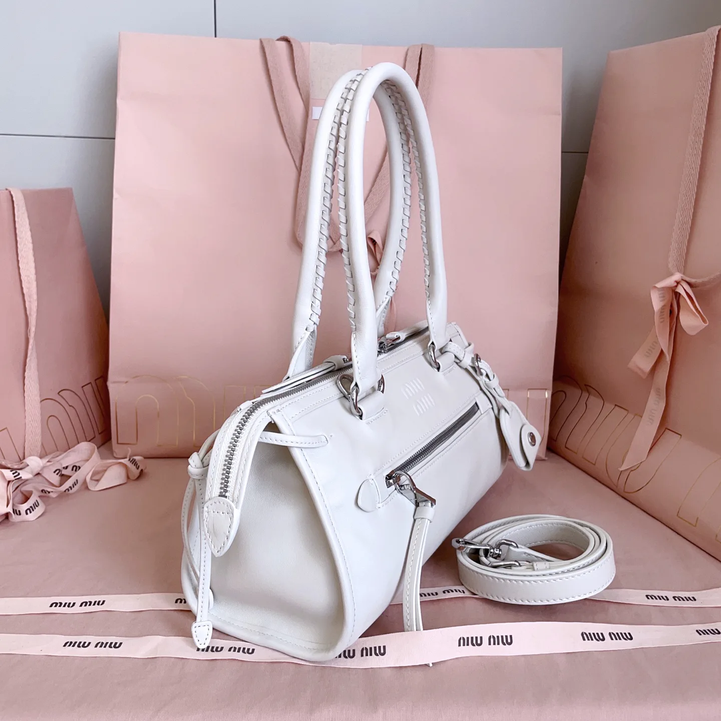 Классические Сумки Женские Miu Miu 18004749