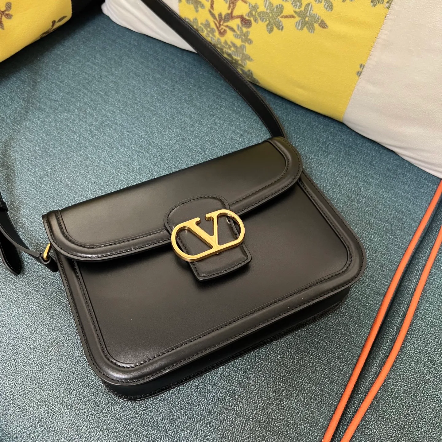 Сумки На Ремне Женские Valentino 8728888