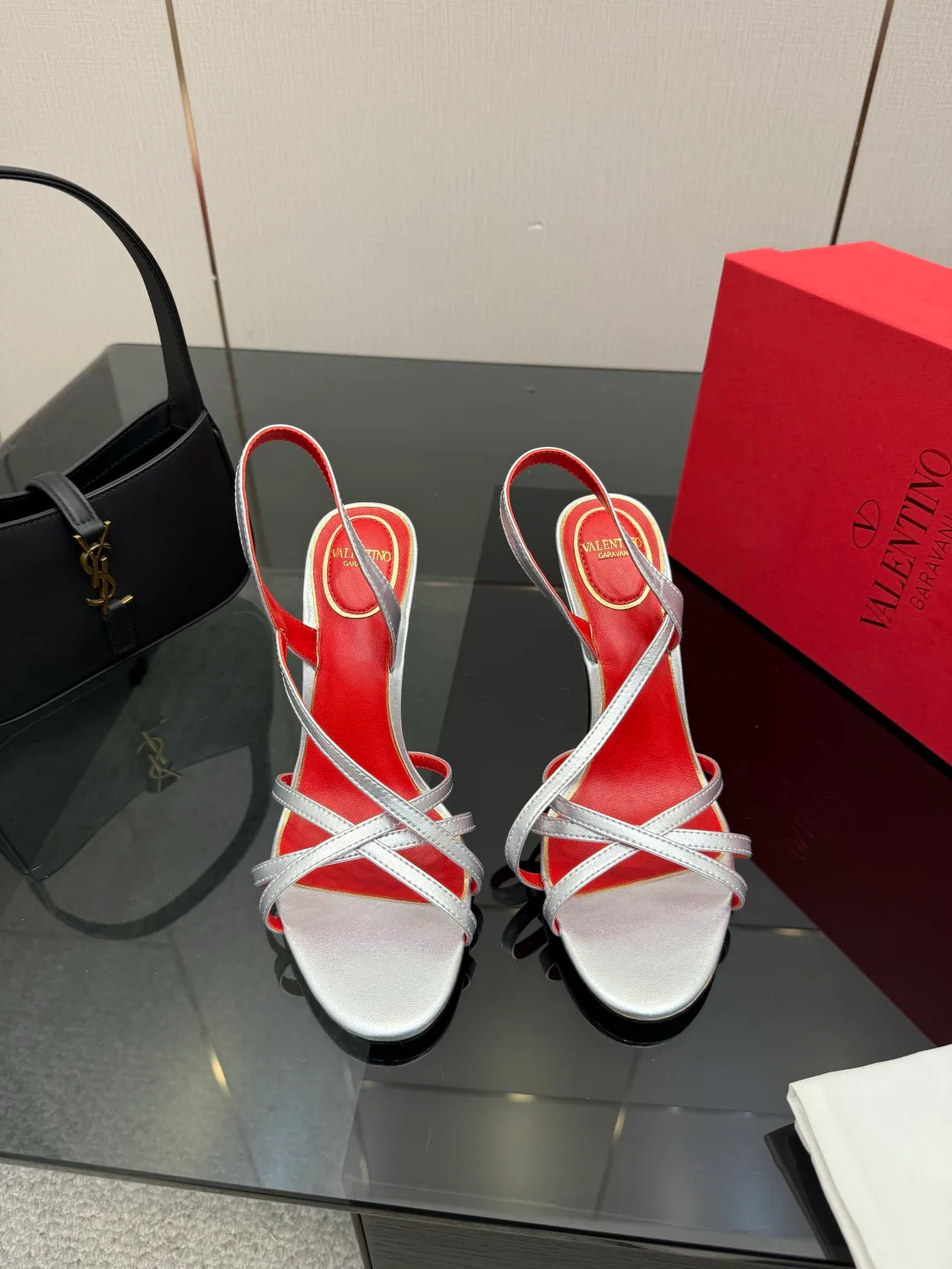 Босоножки Женские Valentino 5052054