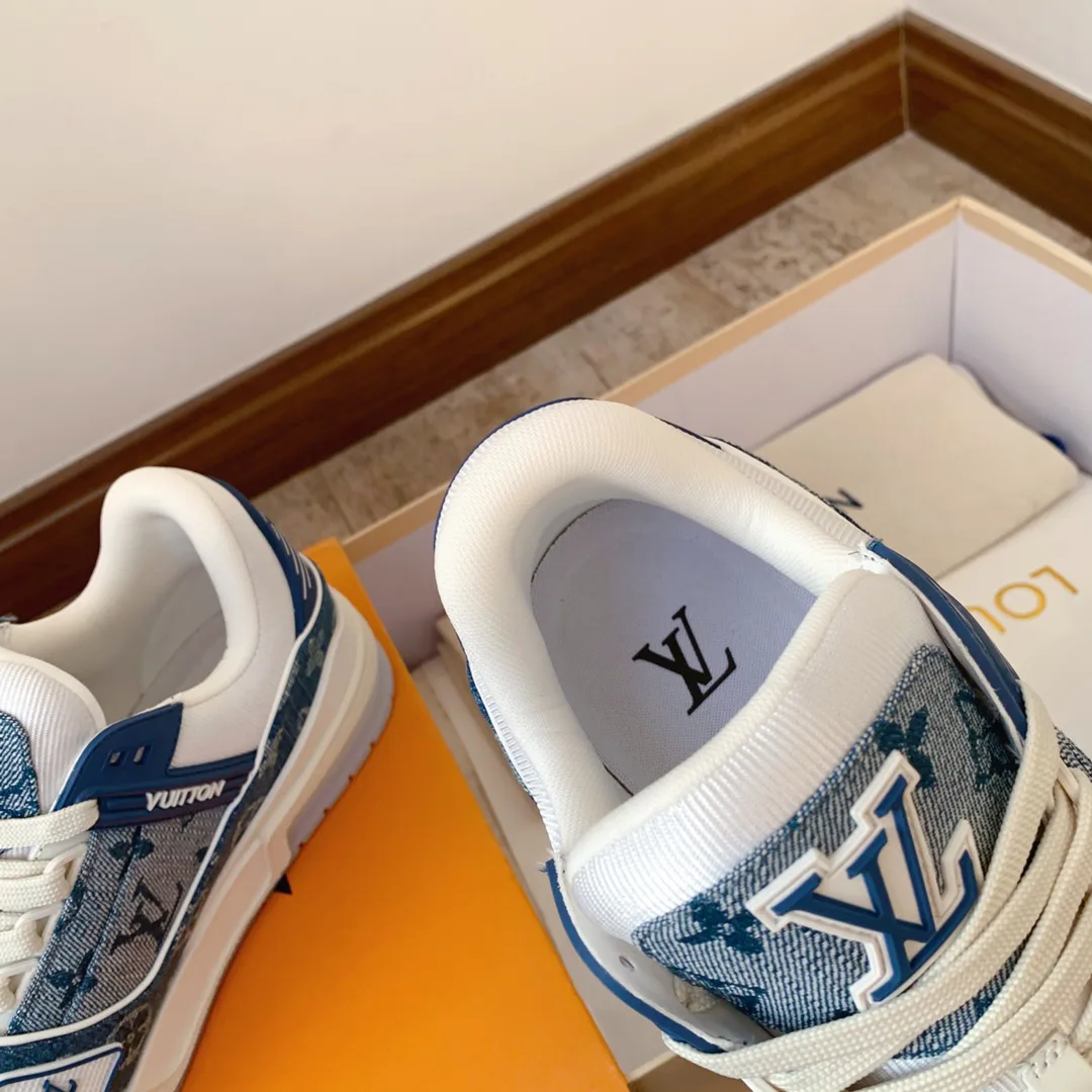 Кроссовки Женские Louis Vuitton 10234430