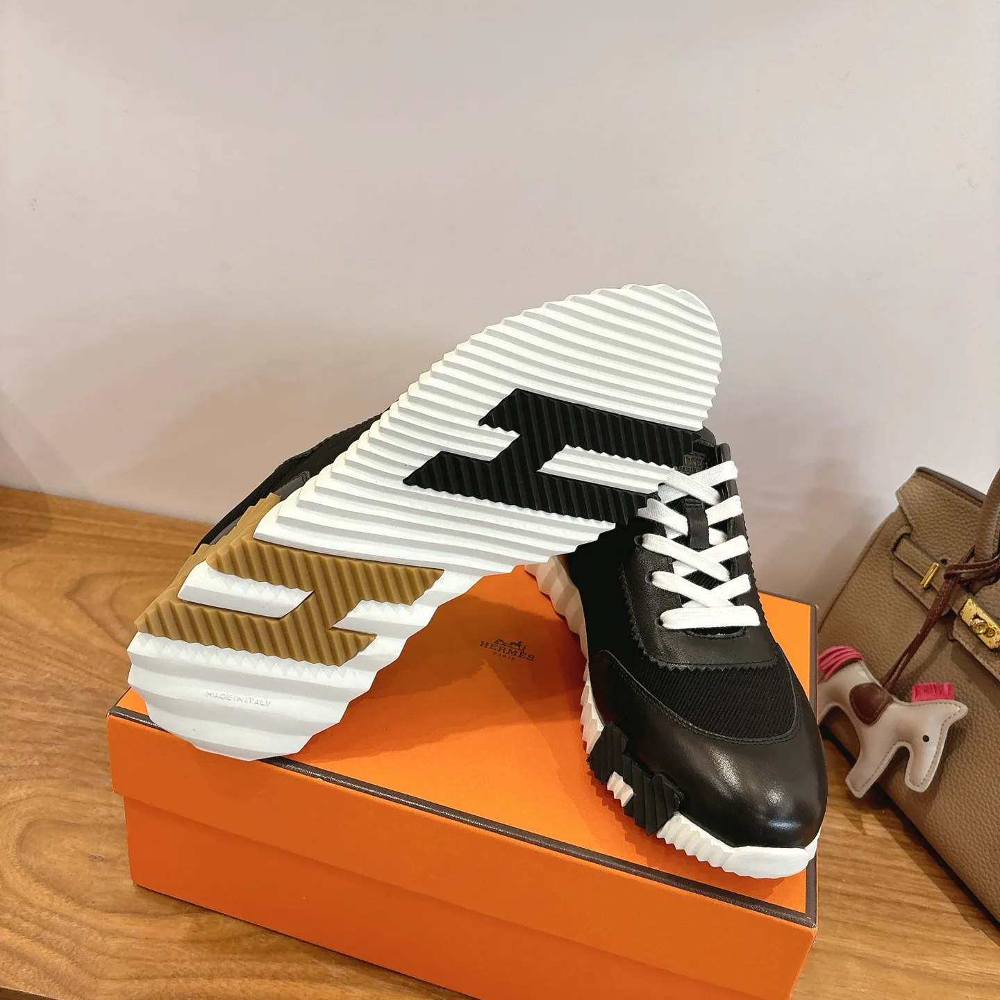 Кроссовки Женские Hermes 9914977