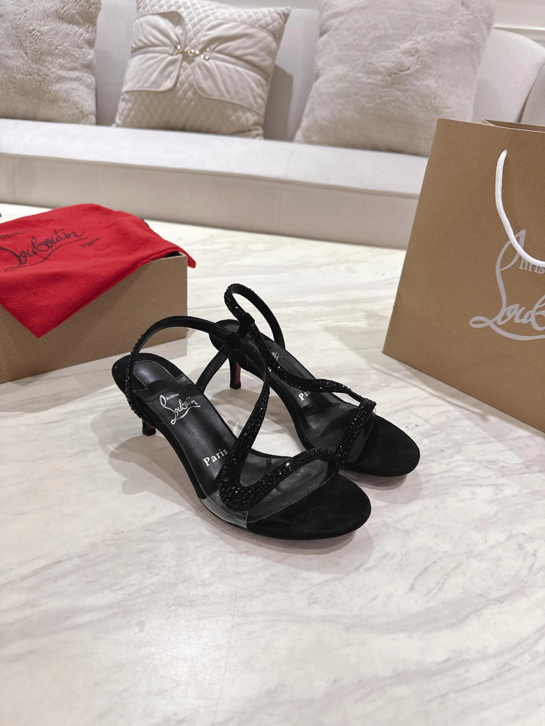 Босоножки Женские Christian Louboutin 1228717