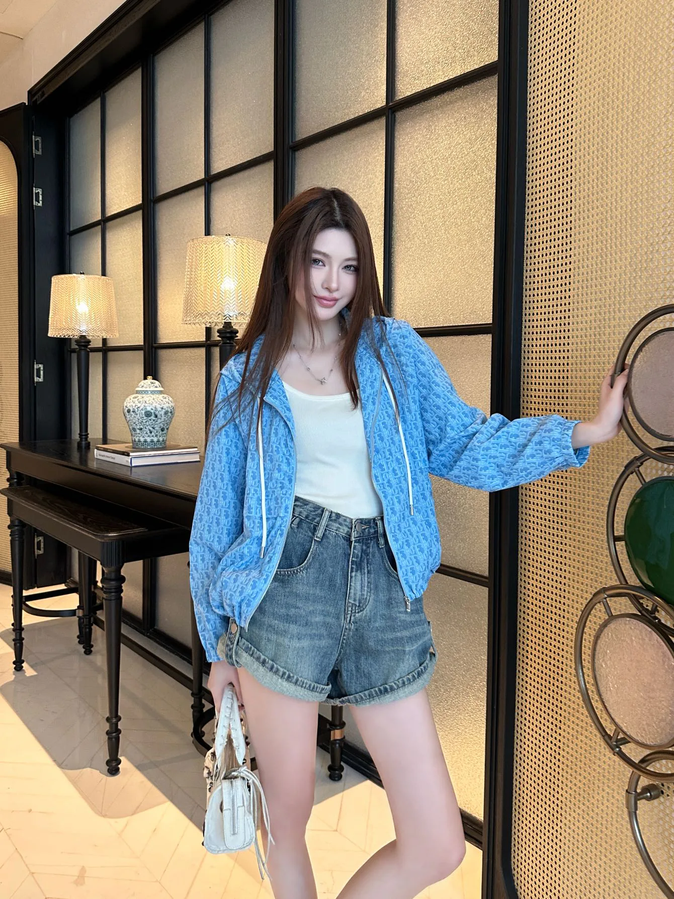 Куртки И Пуховики Женские Christian Dior 11747221