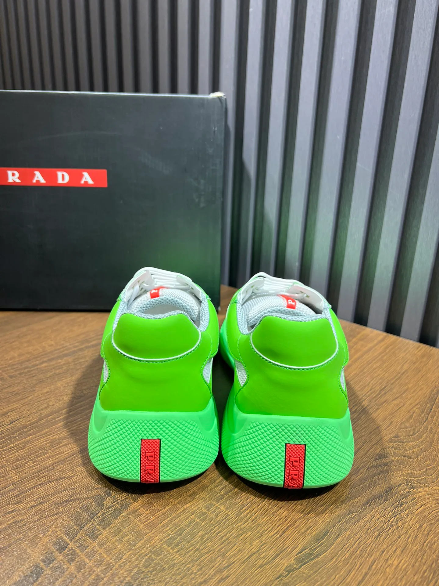 Кроссовки Мужские Prada 11010549