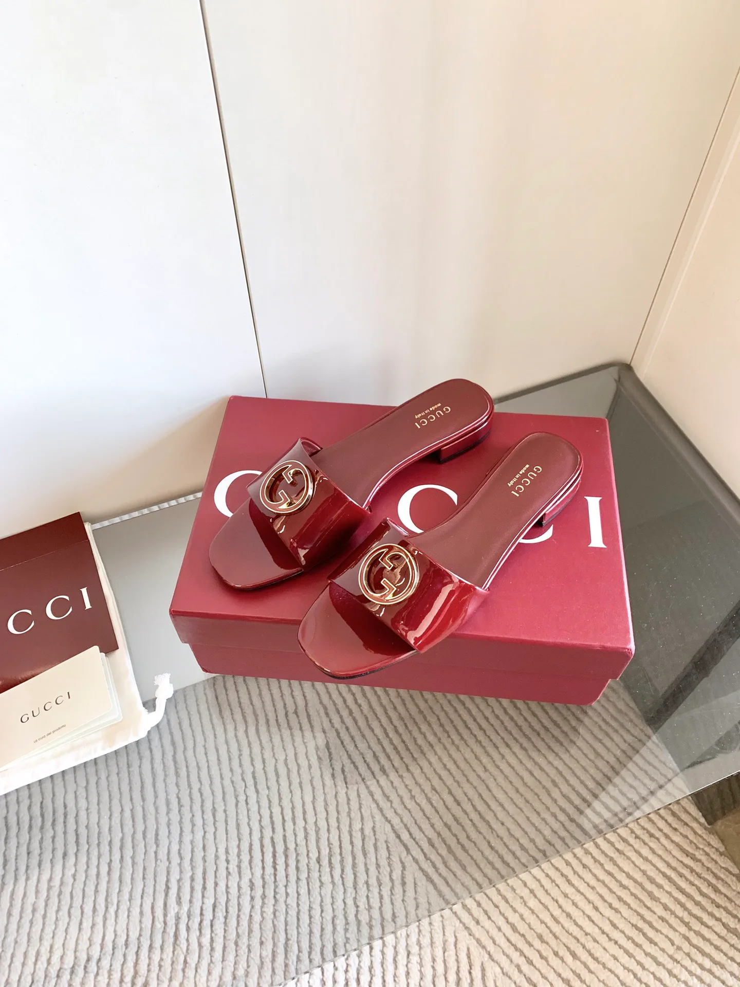 Шлепанцы Женские Gucci 12699562