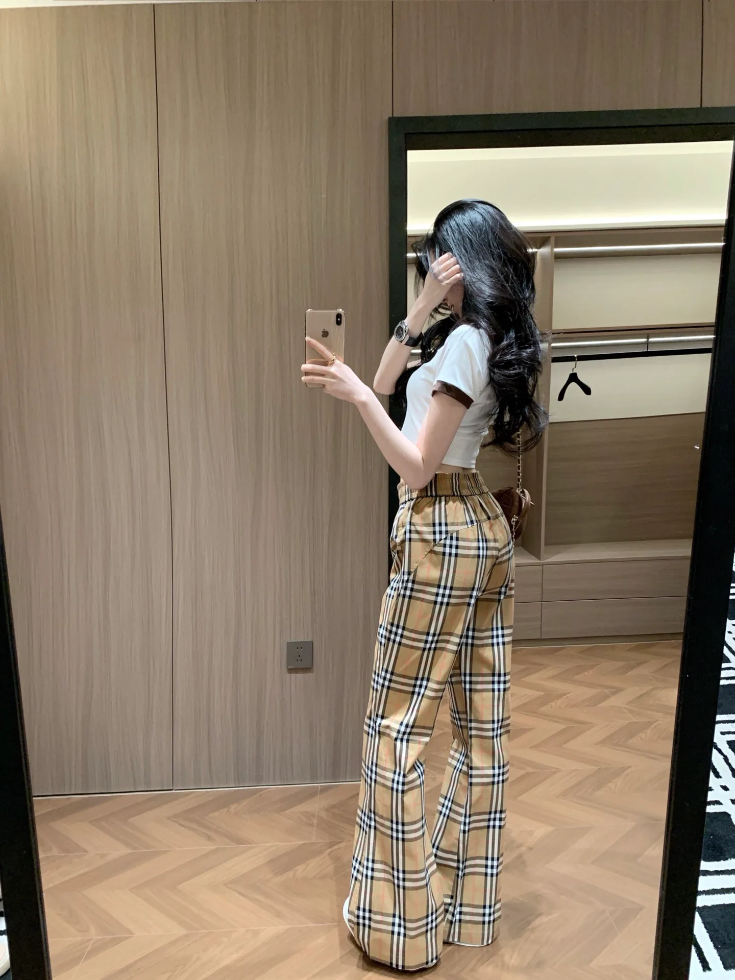 Брюки Женские Burberry 11249903