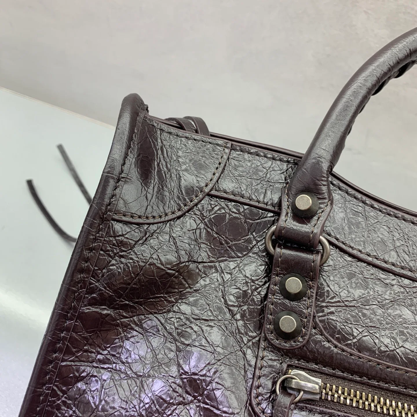 Классические Сумки Женские Balenciaga 18136155