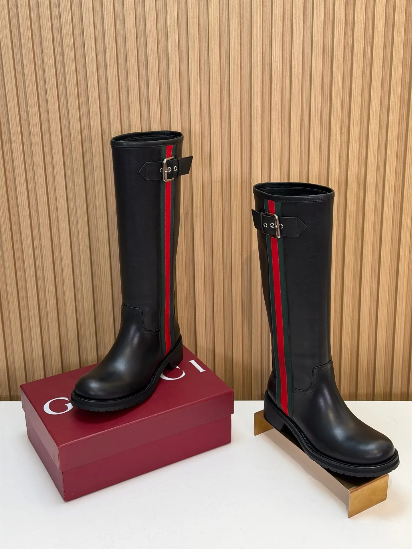 Сапоги Женские Gucci 18083271