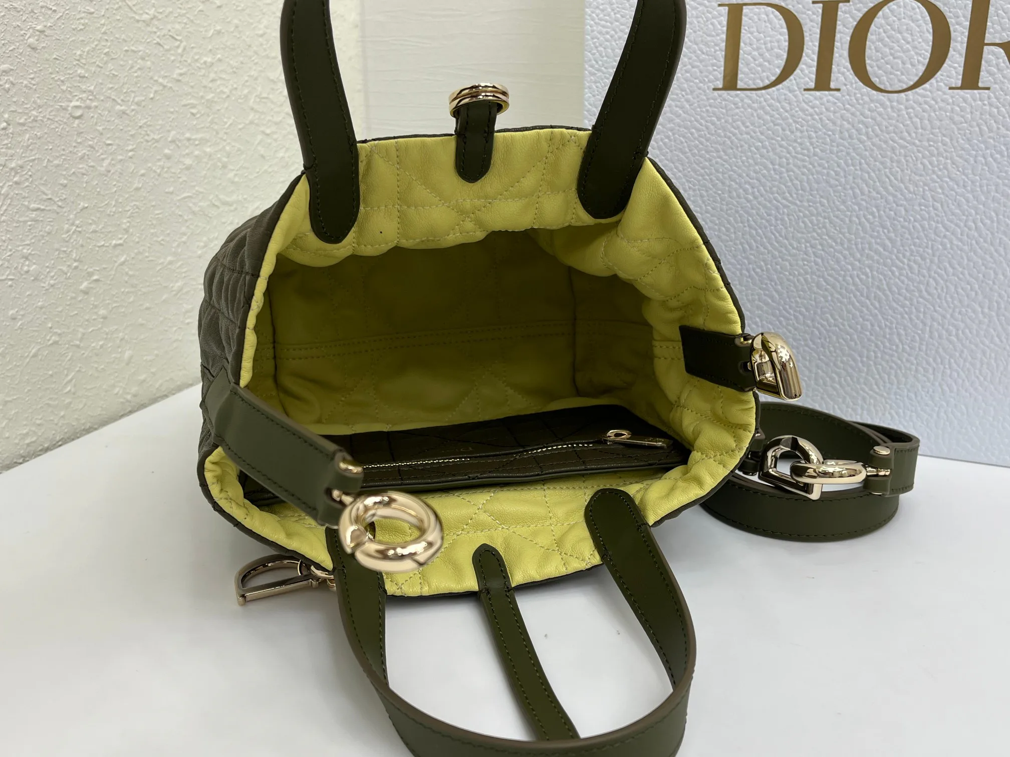 Классические Сумки Женские Christian Dior 17345158