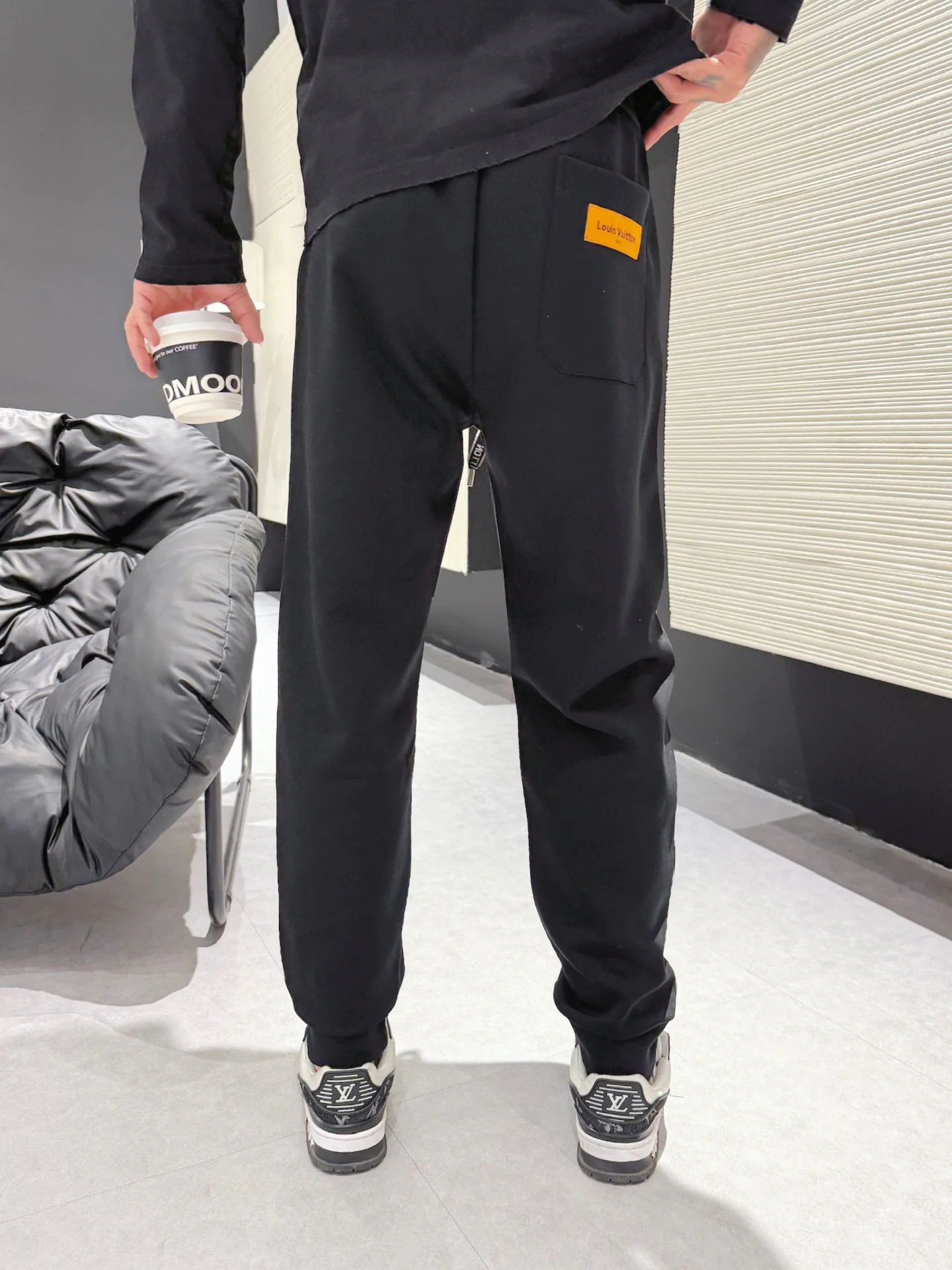 Брюки Мужские Louis Vuitton 998910