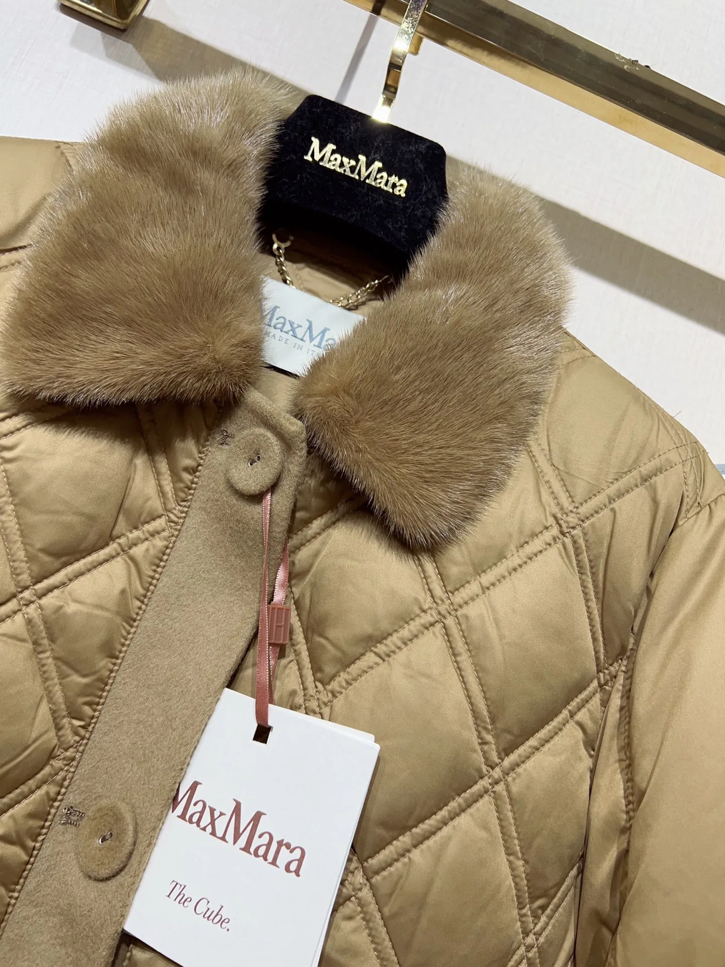 Куртки И Пуховики Женские Max Mara 18734083