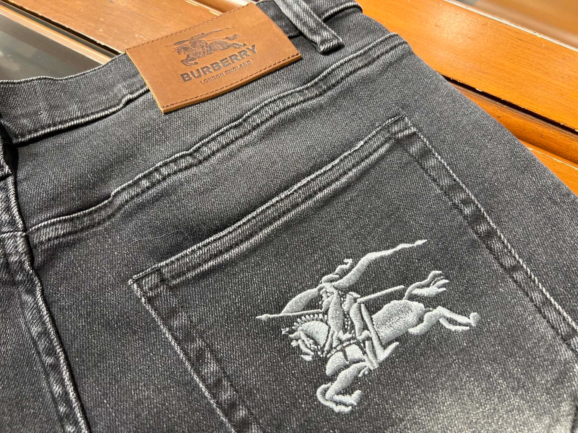 Джинсы Мужские Burberry 1628184