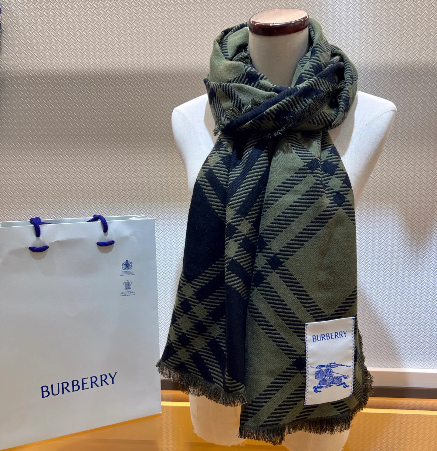 Шарфы Burberry 5362676