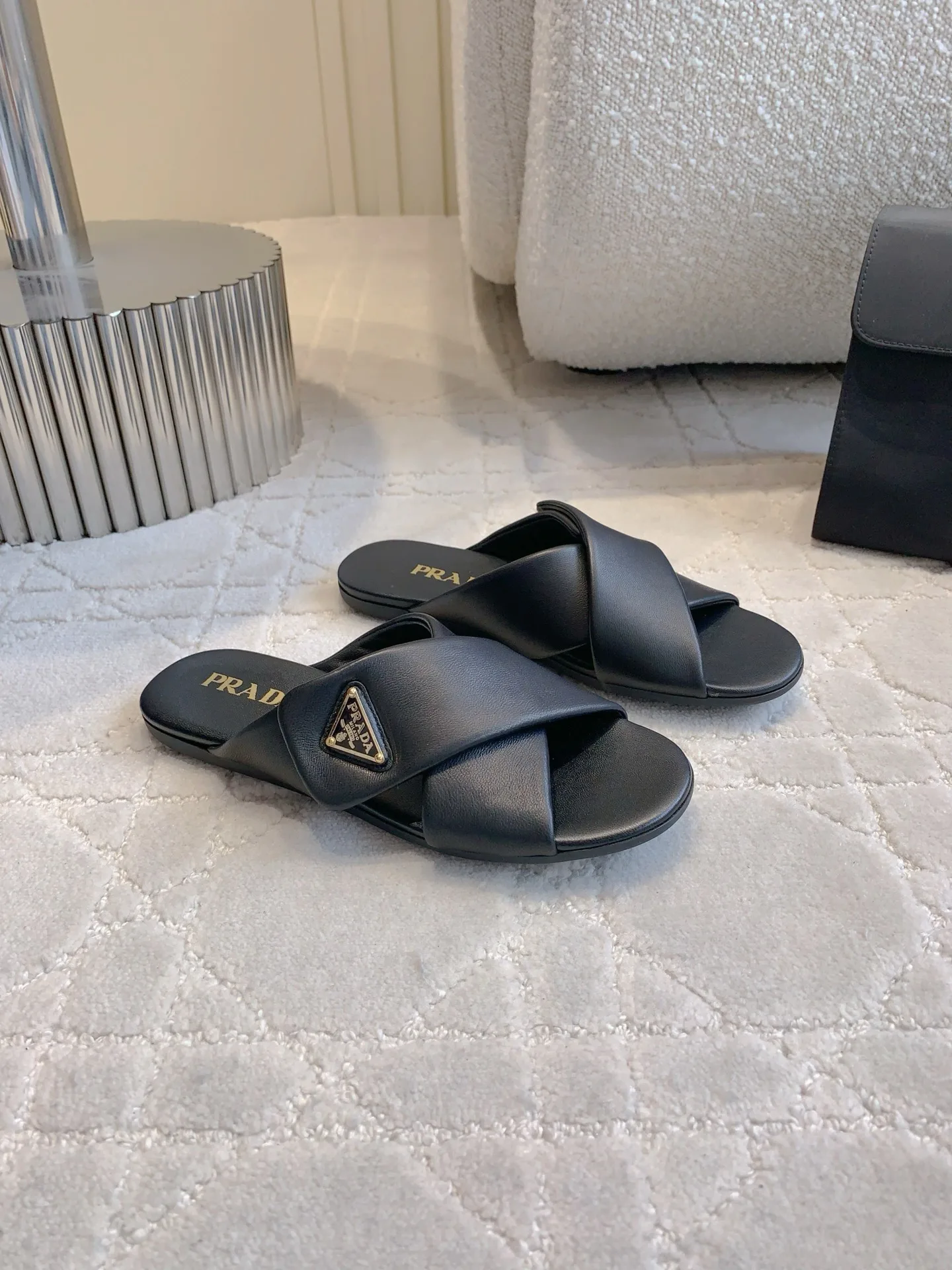 Шлепанцы Женские Prada 32437