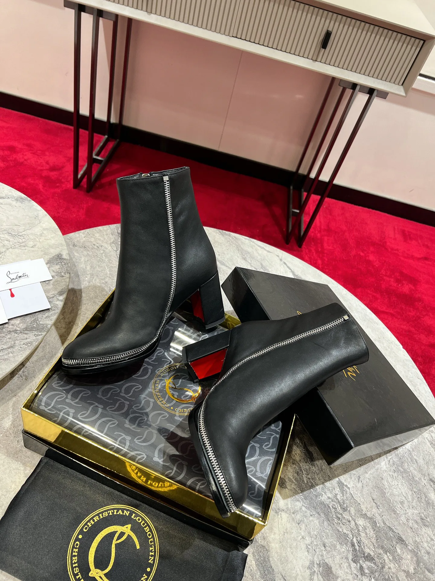 Ботильоны Женские Christian Louboutin 18821519
