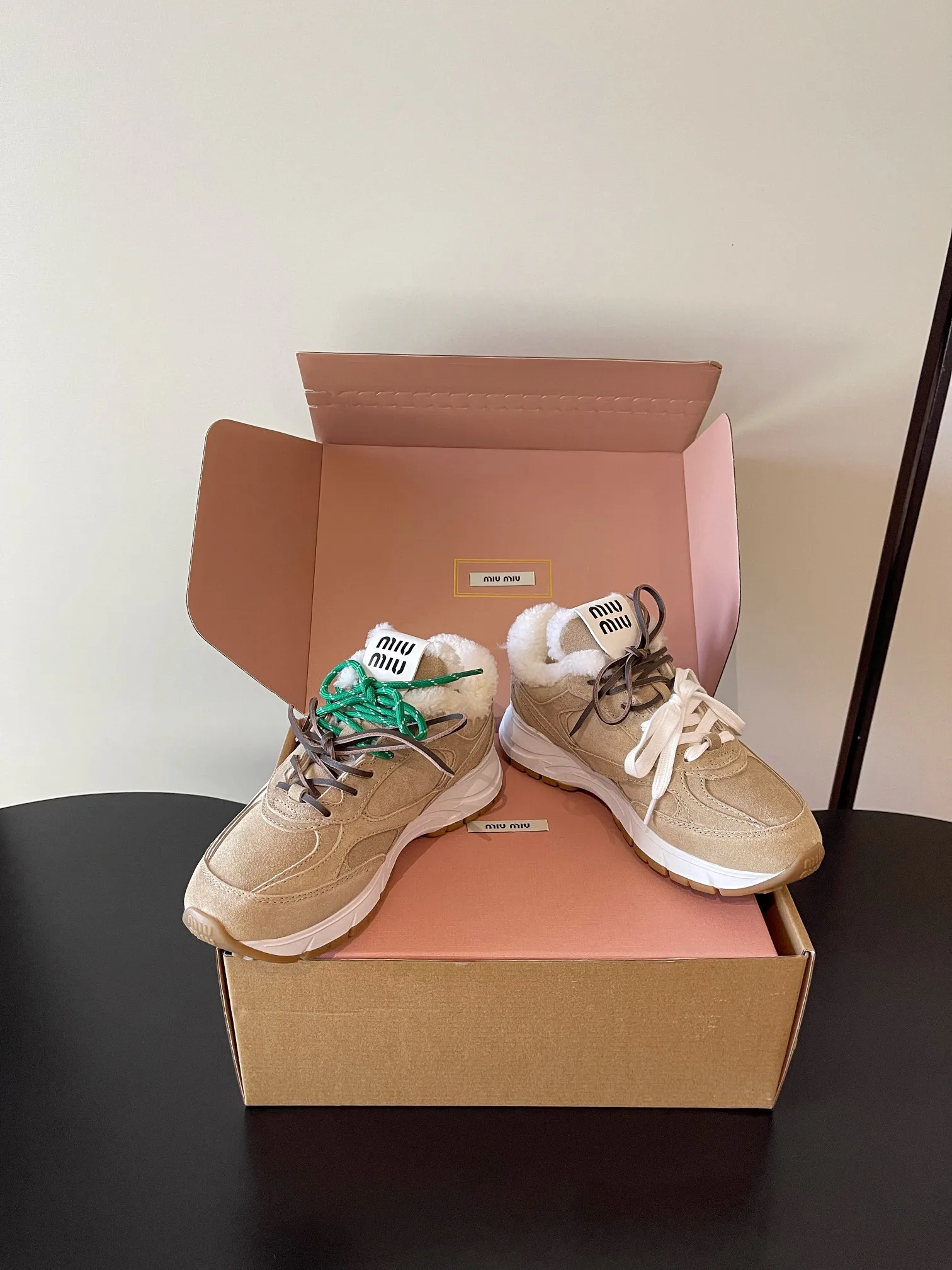 Кроссовки Женские Miu Miu 81097