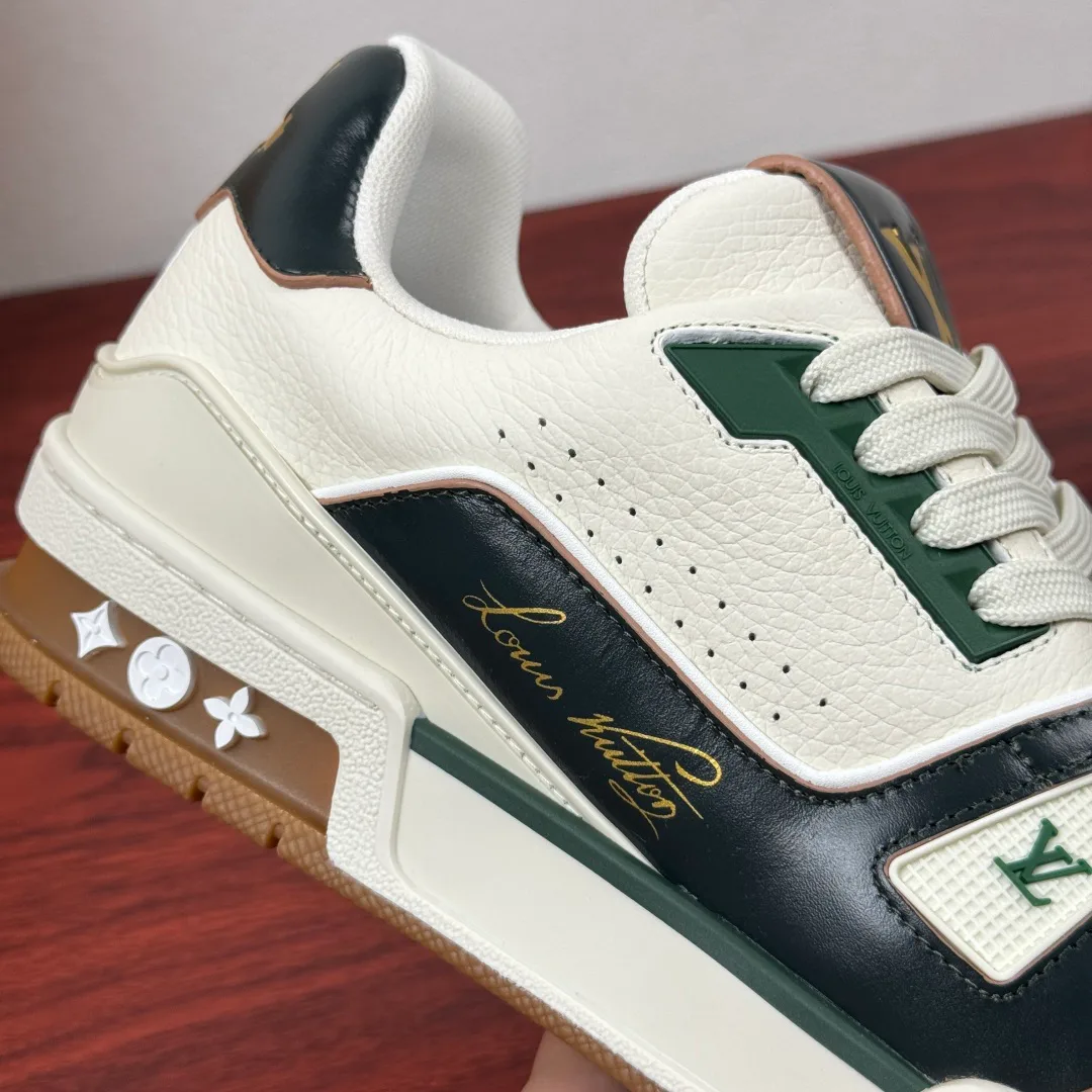 Кроссовки Мужские Louis Vuitton 11917360