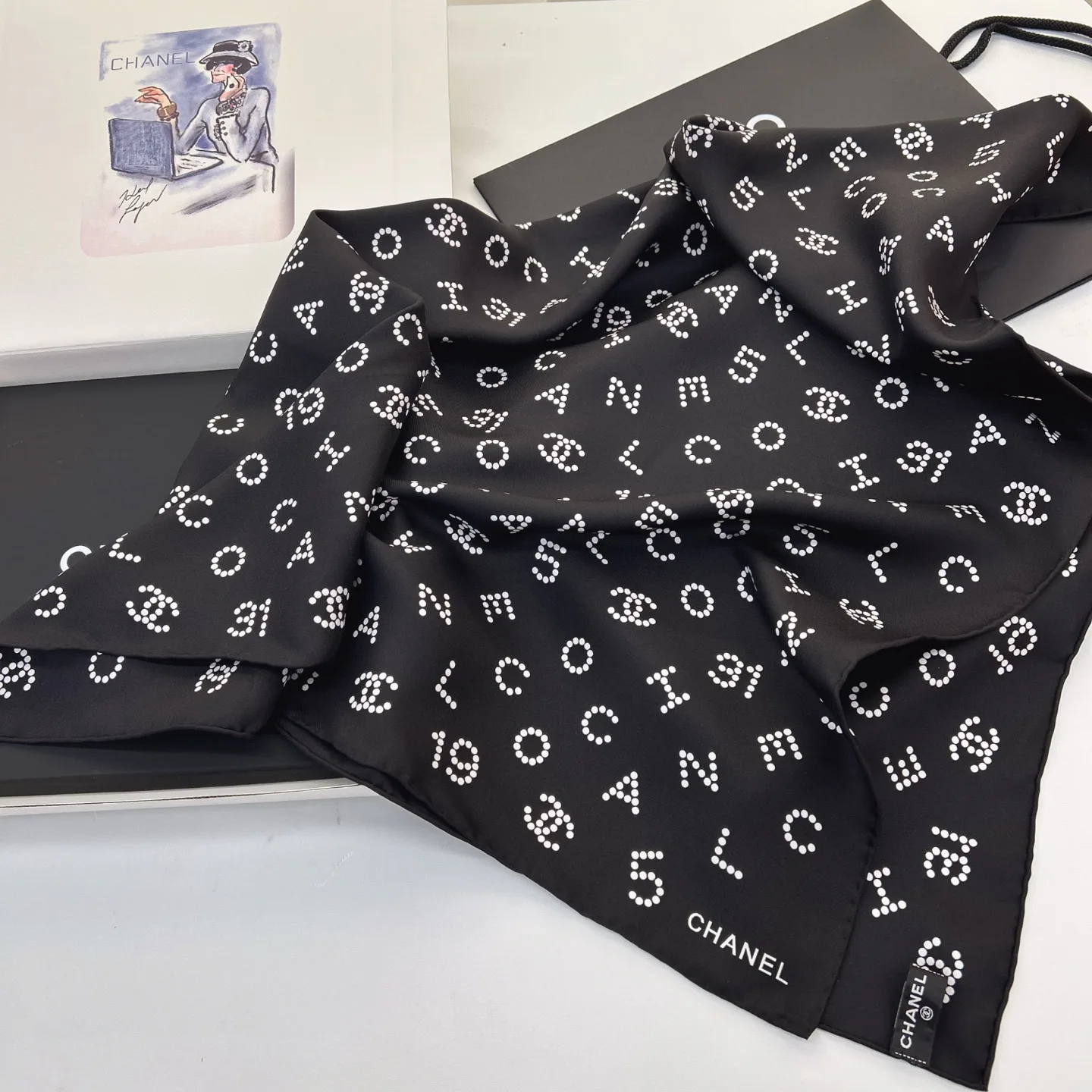 Платки Chanel 14204988