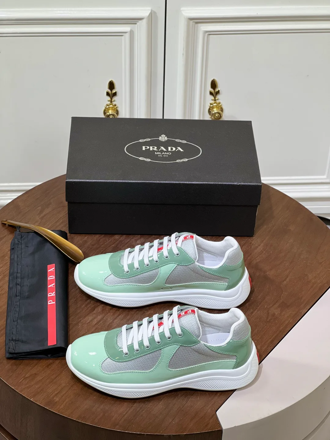 Кроссовки Женские Prada 17682035