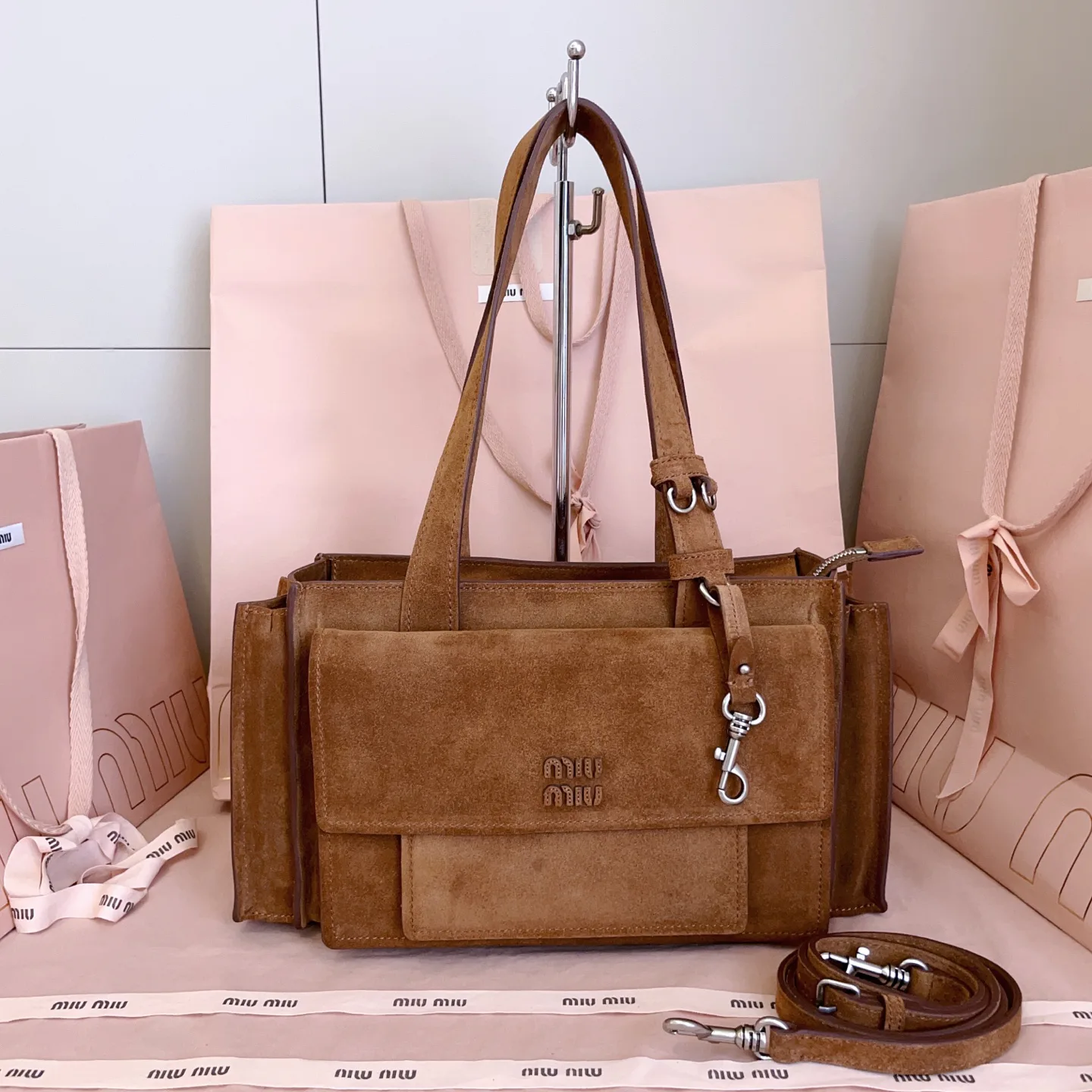 Классические Сумки Женские Miu Miu 17483312
