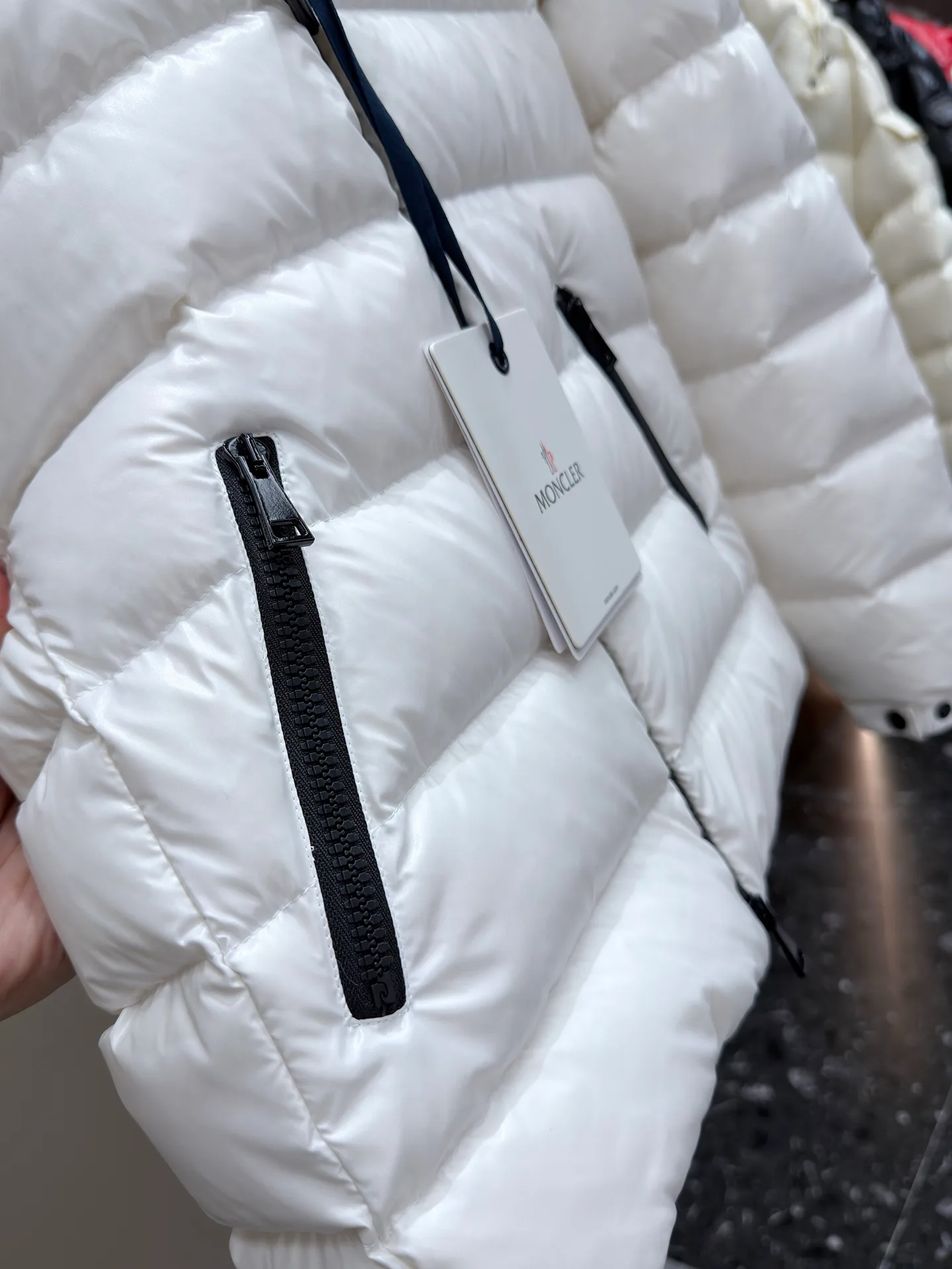 Куртки И Пуховики Женские Moncler 18631577
