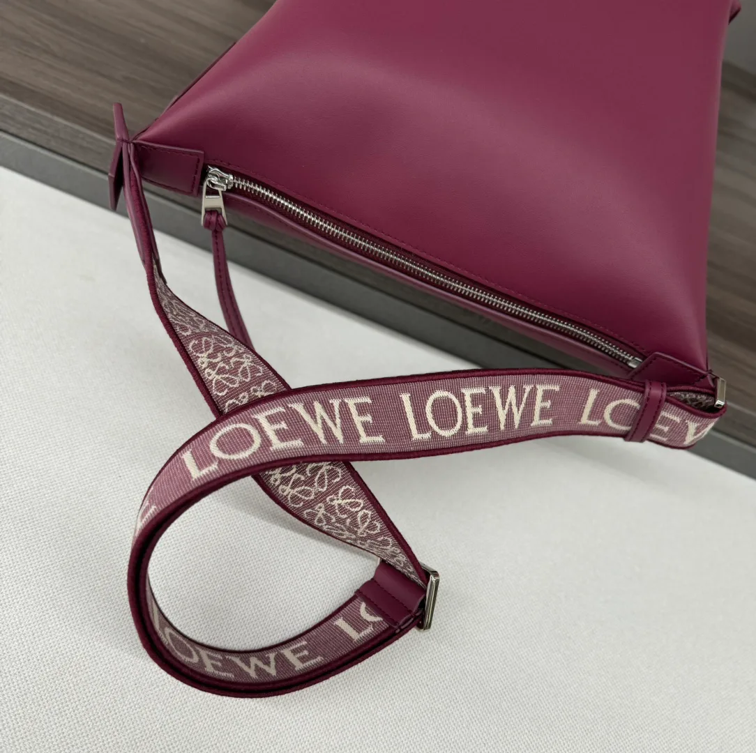 Сумки На Ремне Женские Loewe 11674470