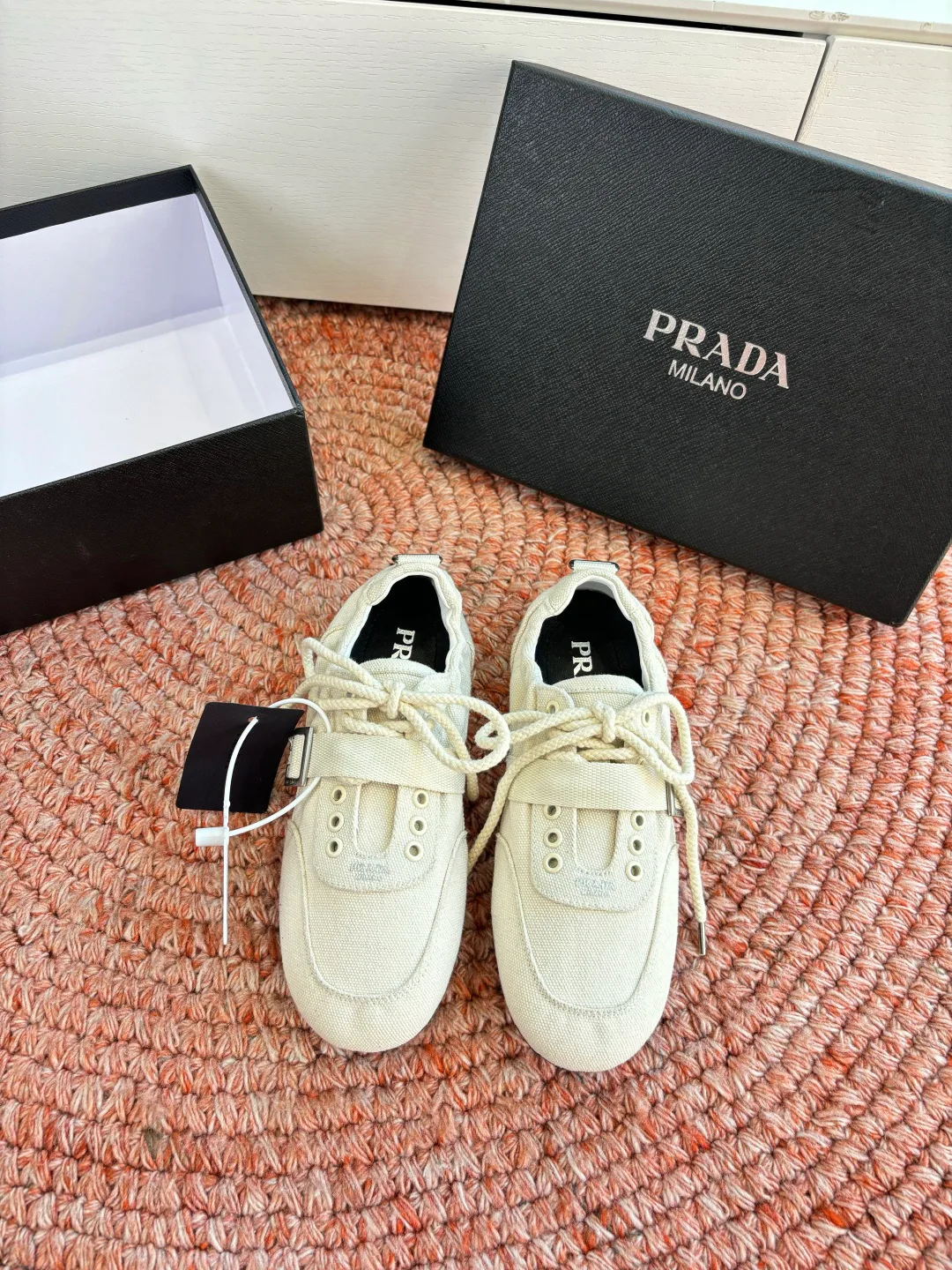 Кроссовки Женские Prada 10446955
