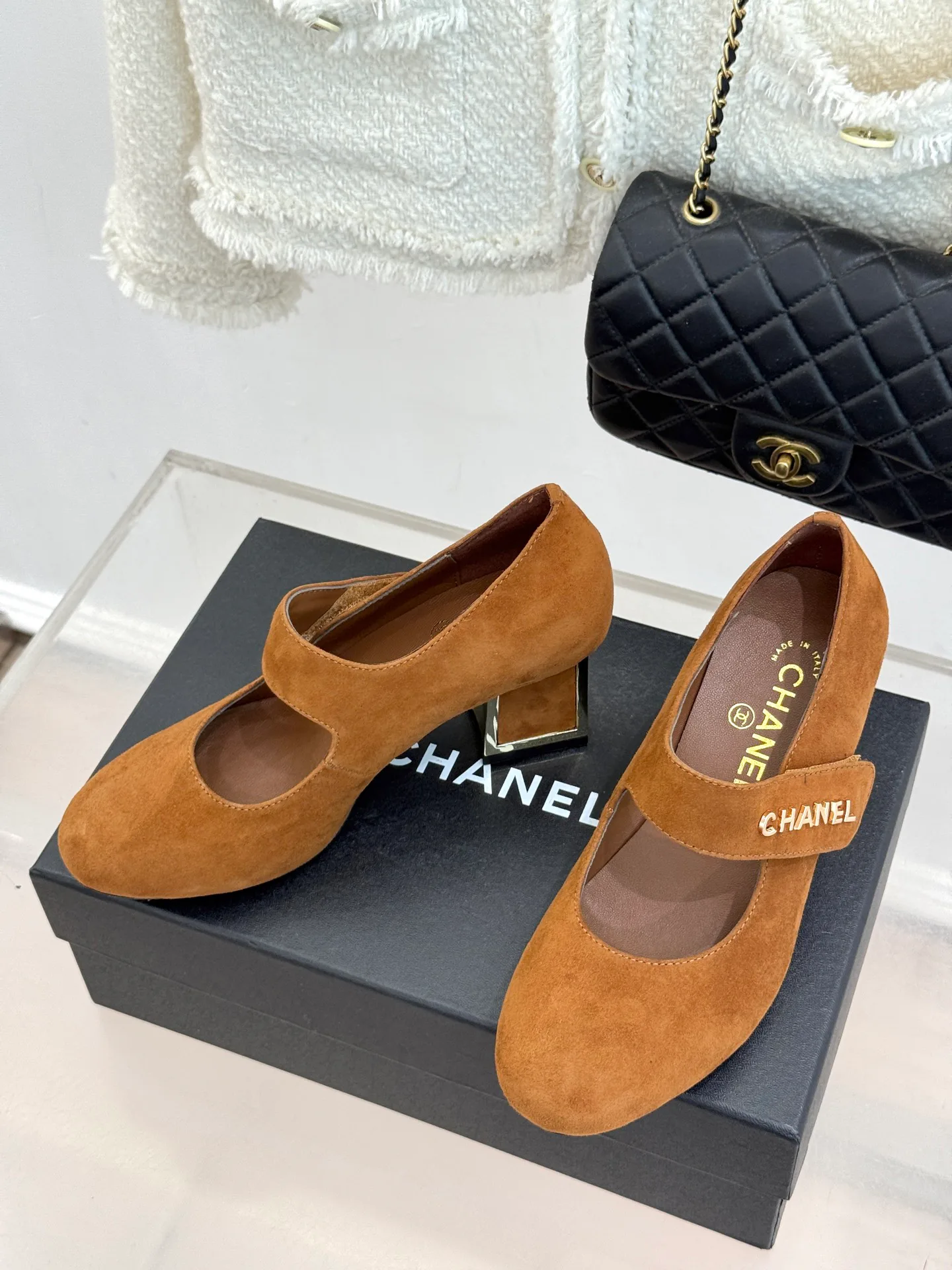 Туфли Женские Chanel 18092668