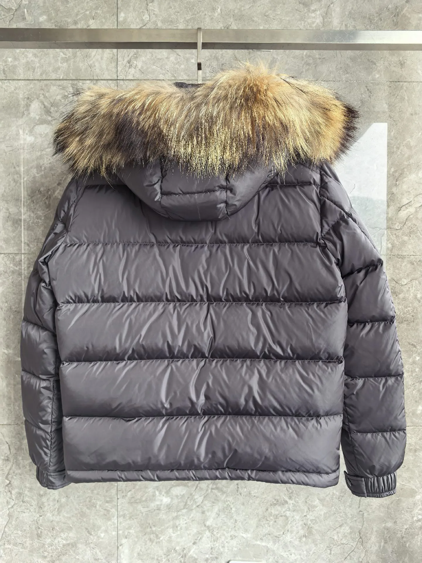 Куртки И Пуховики Женские Moncler 18761342