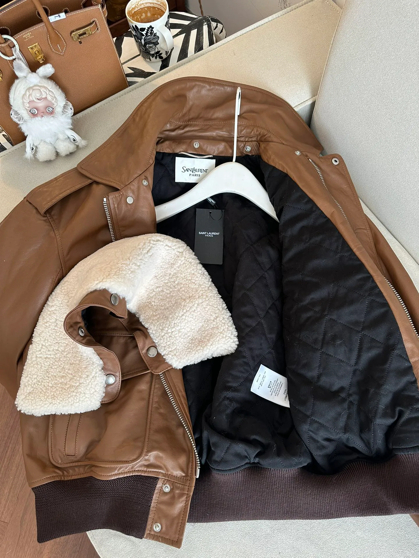 Кожаные Куртки И Дублёнки Женские Saint Laurent 1504928
