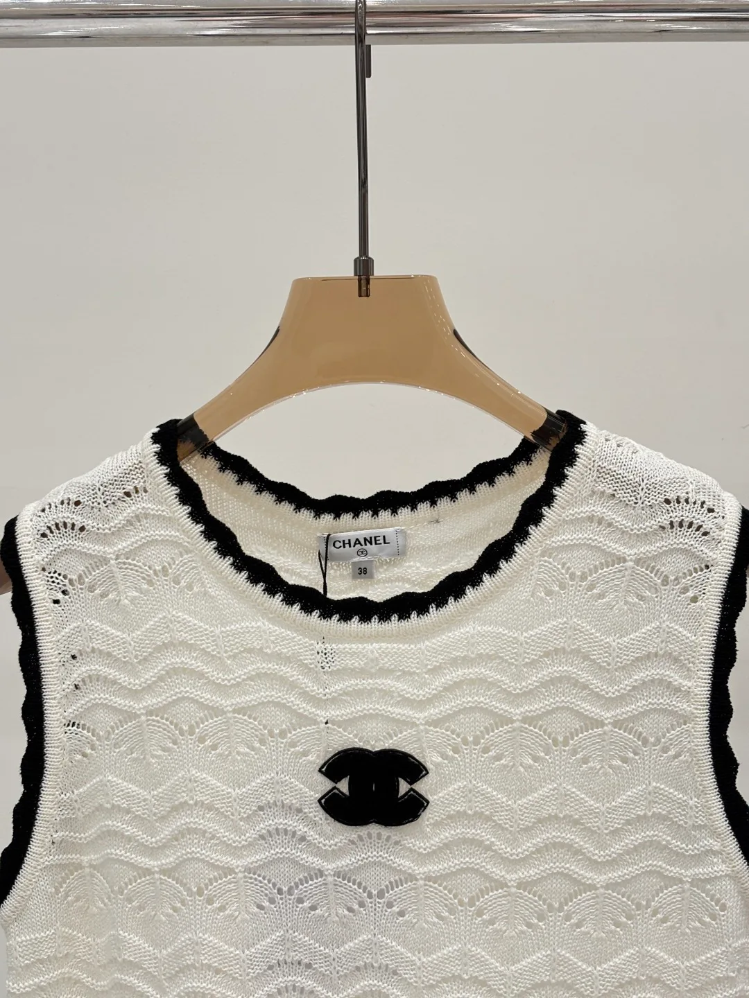Жилеты Женские Chanel 13752624