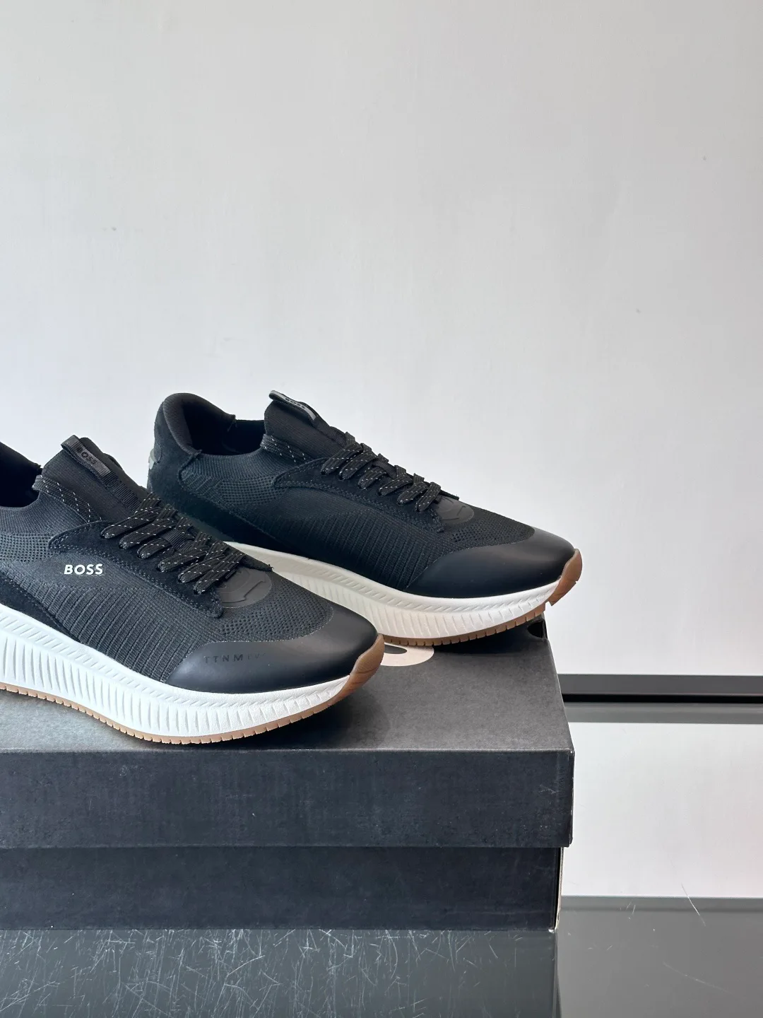 Кроссовки Мужские Hugo Boss 829868