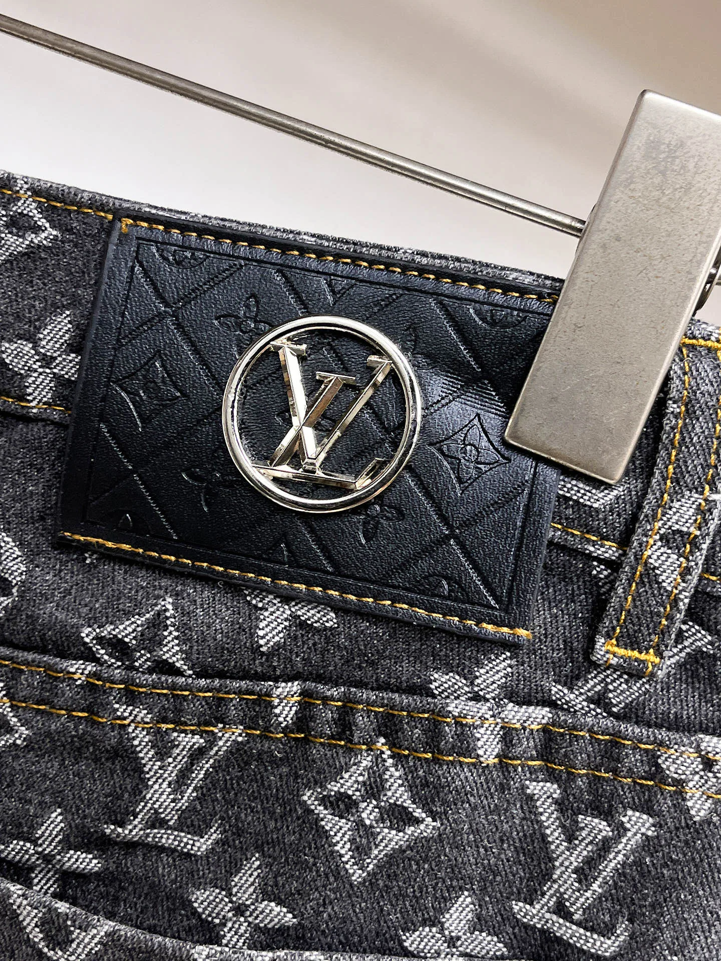 Джинсы Женские Louis Vuitton 5067159