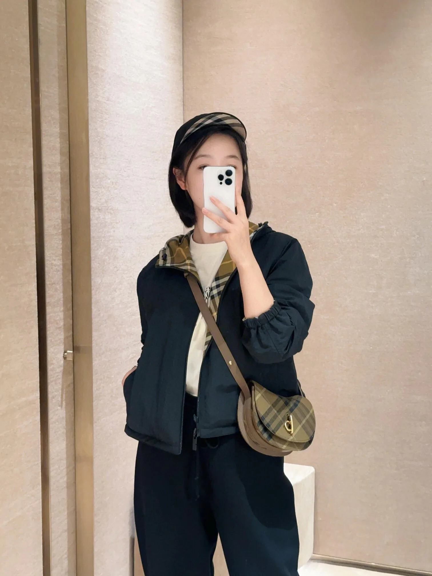 Куртки И Пуховики Женские Burberry 18265