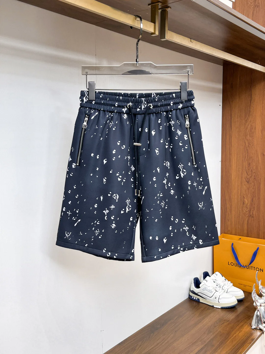 Шорты Мужские Louis Vuitton 13417529
