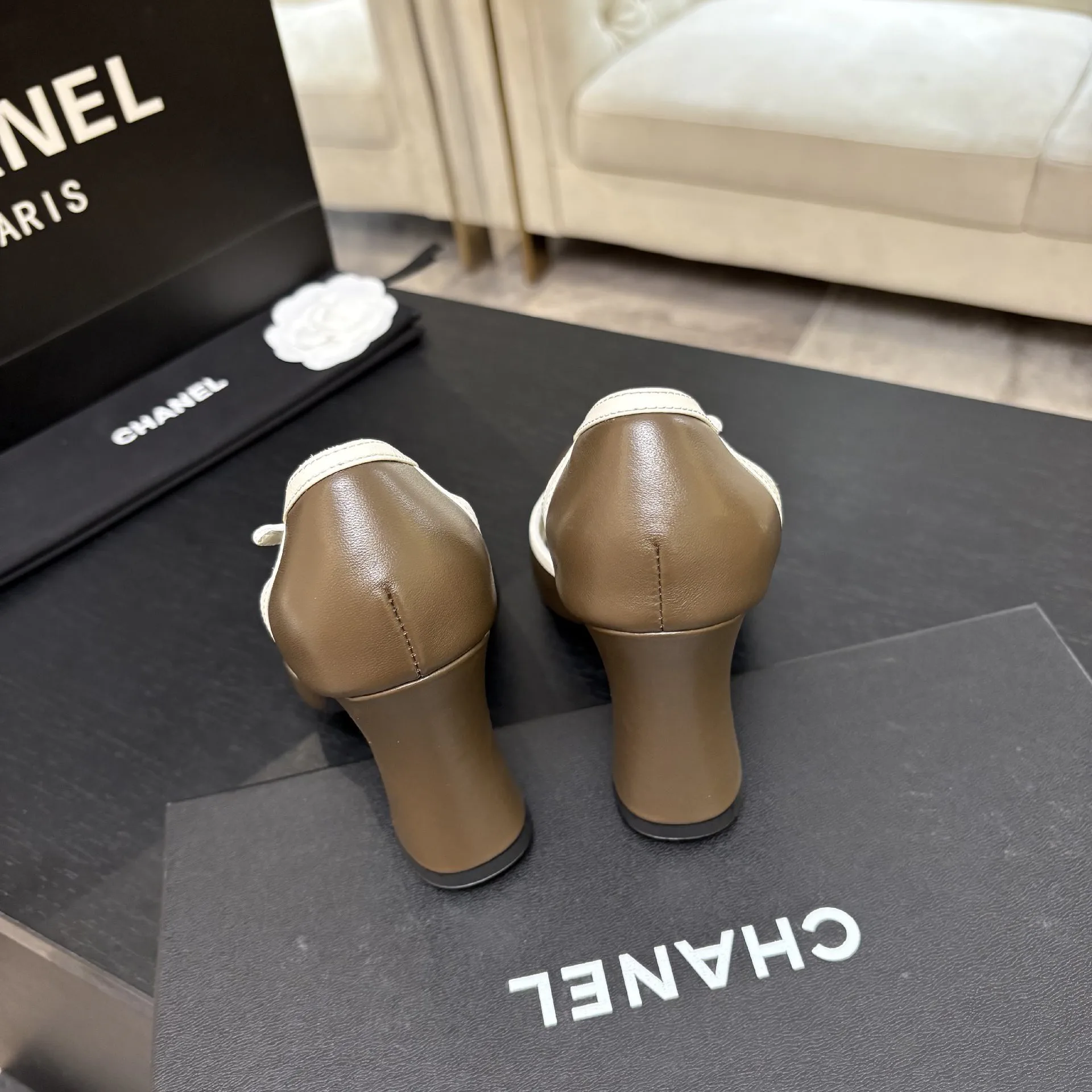 Босоножки Женские Chanel 19339303