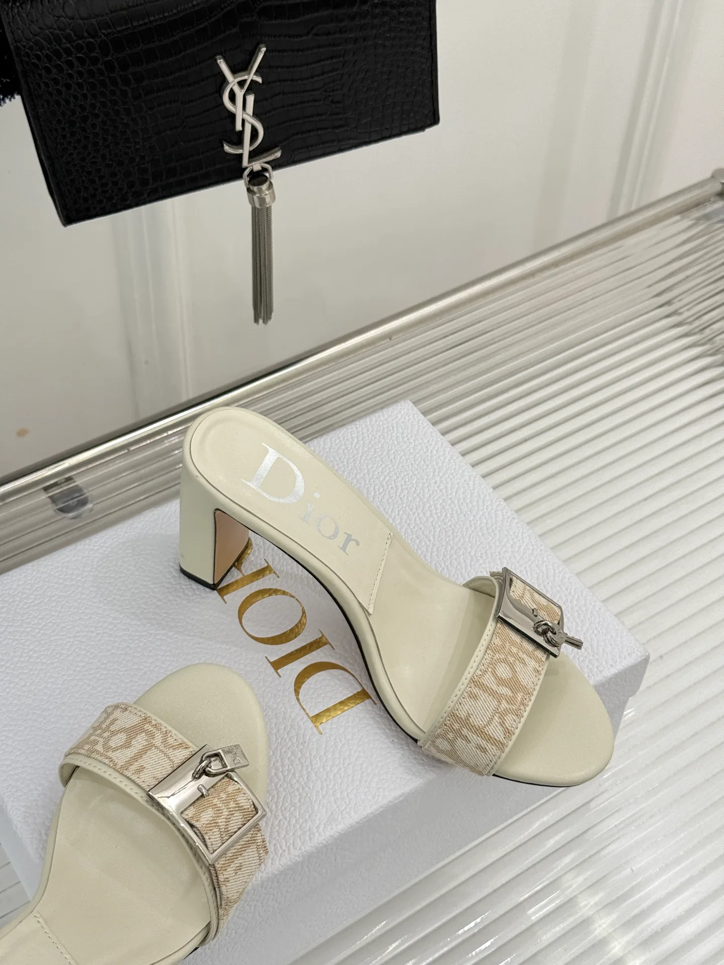 Босоножки Женские Christian Dior 18142877