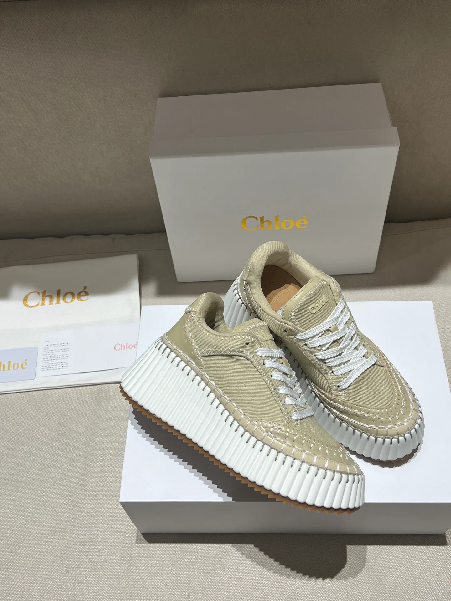 Кроссовки Женские Chloe 18020519
