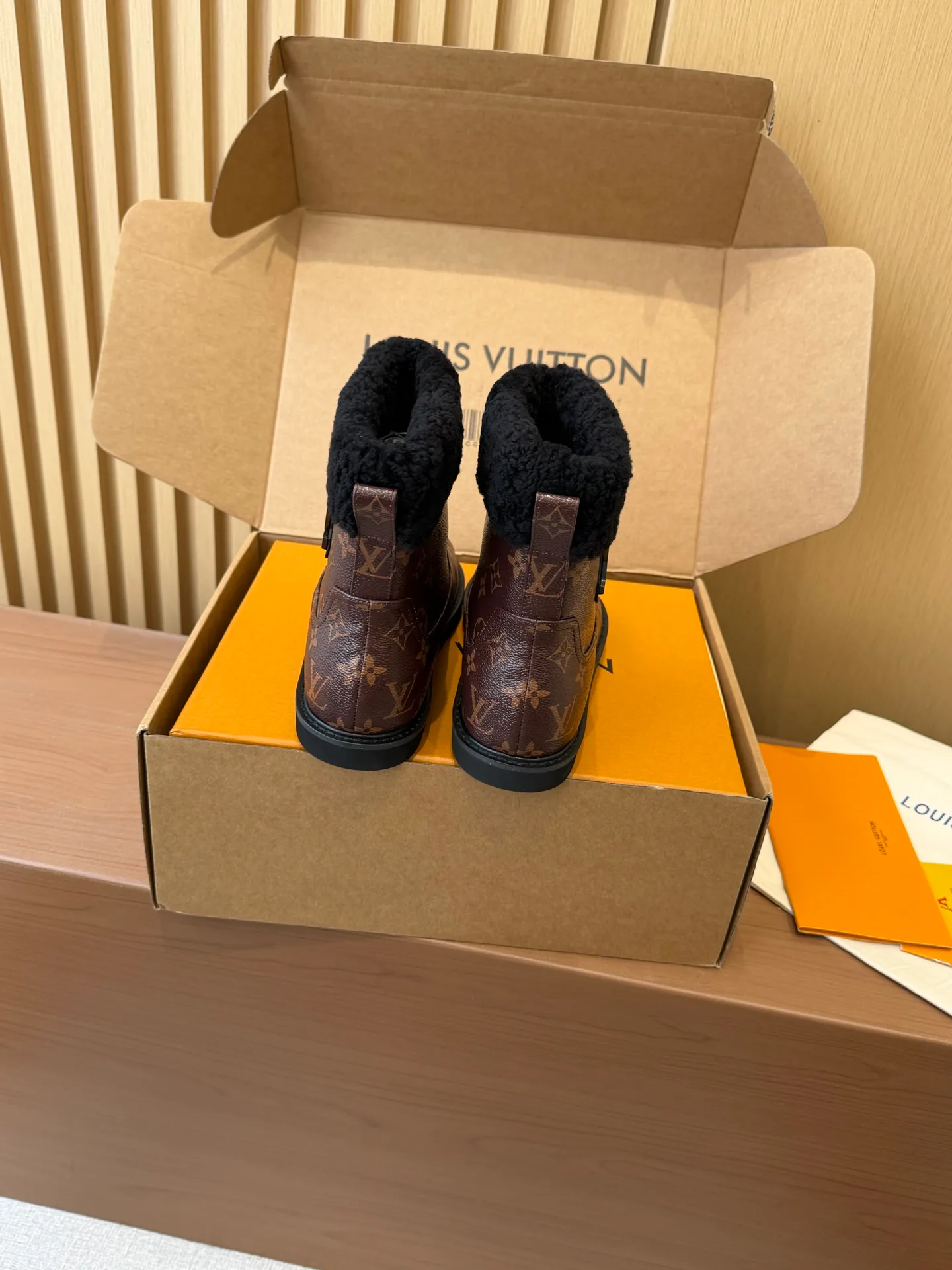 Ботинки Женские Louis Vuitton 808464