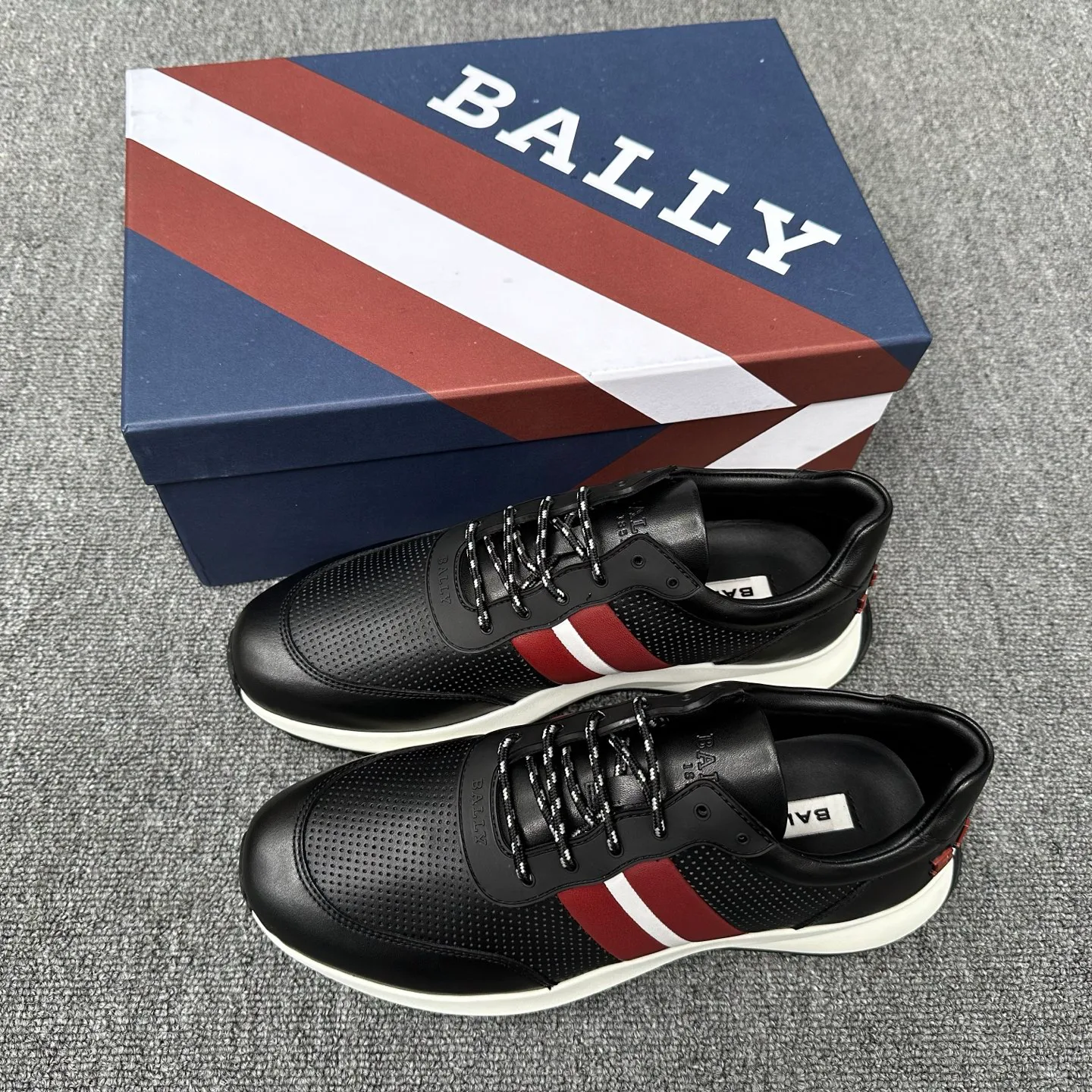 Кроссовки Мужские Bally 19584880
