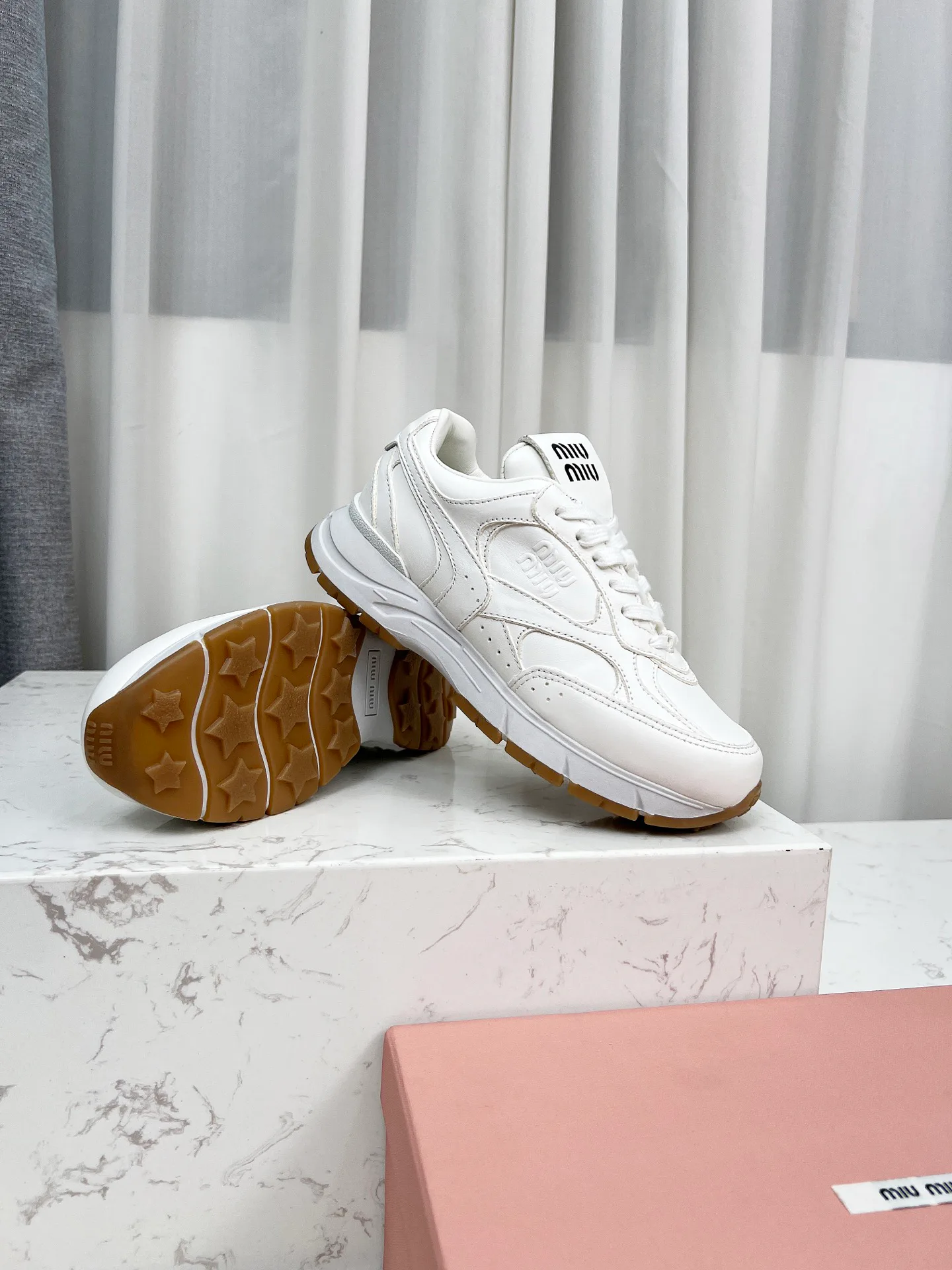 Кроссовки Женские Miu Miu 12799594