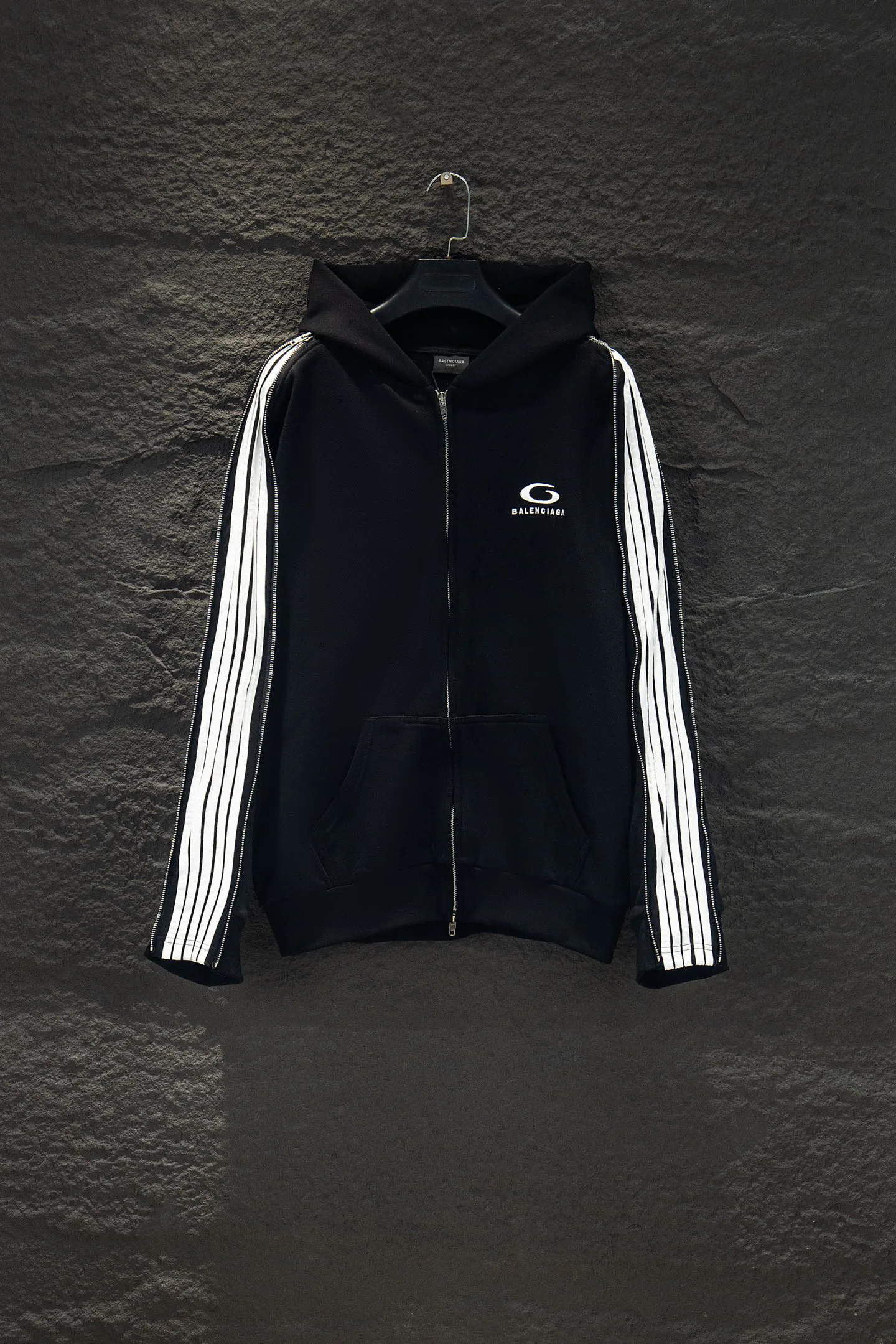 Куртки И Пуховики Мужские Balenciaga 380346