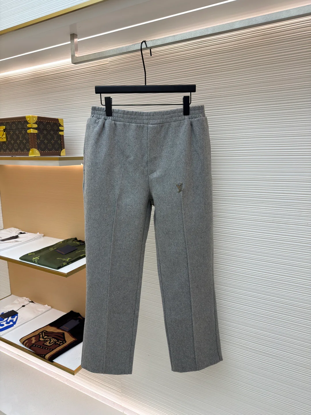 Брюки Мужские Louis Vuitton 6839628
