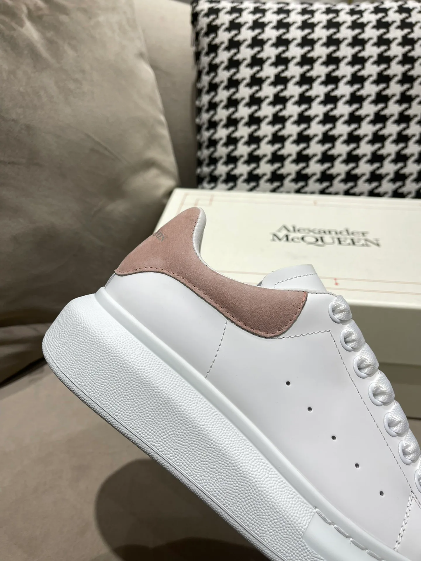 Кеды Женские Alexander Mcqueen 13287243