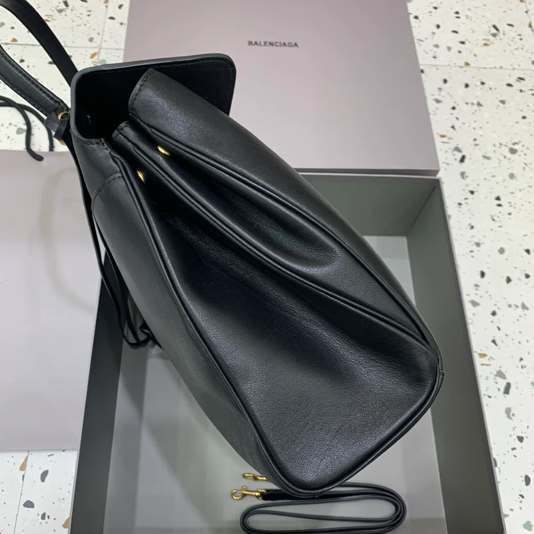 Классические Сумки Женские Balenciaga 18136386